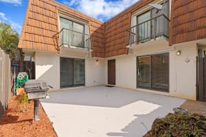 2173 White Pine Cir, Greenacres, FL 33415, Sold 04/30/21