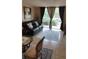 480 Executive Center Dr #2m, West Palm Beach, FL 33401, Sold 03/16/21