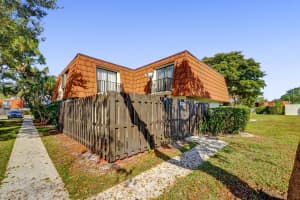 2240 White Pine Cir, Greenacres, FL 33415, Sold 05/06/21