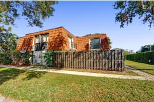 2240 White Pine Cir, Greenacres, FL 33415, Sold 05/06/21