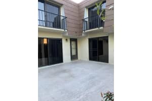 5833 SE Riverboat Dr, Stuart, FL 34997, Sold 04/01/21