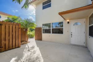 717 US-1, Jupiter, FL 33477, Sold 03/30/21