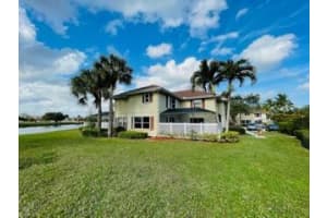 28 Clinton Ct, Royal Palm Beach, FL 33411, Sold 04/16/21