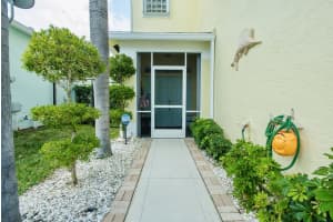 6237 Lottie Ln, Lake Worth, FL 33462, Sold 04/14/21