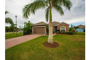 321 Lexington Ave SW, Vero Beach, FL 32962, Sold 04/08/21