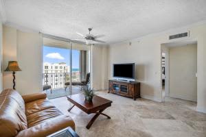 3606 S Ocean Blvd, Highland Beach, FL 33487, Sold 04/27/21