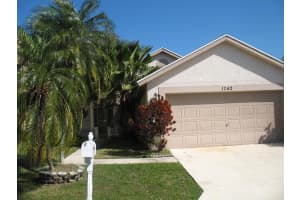 1042 Fairfax Cir W, Boynton Beach, FL 33436, Sold 04/15/21