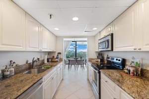 859 Jeffery St, Boca Raton, FL 33487, Sold 05/06/21