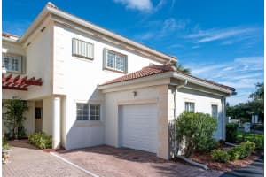 512 7th Square SW, Vero Beach, FL 32962, Sold 04/12/21