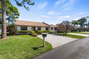 6108 Fairfield Cir, Greenacres, FL 33463, Sold 05/14/21