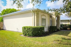 5055 3rd Manor, Vero Beach, FL 32968, Sold 03/23/21