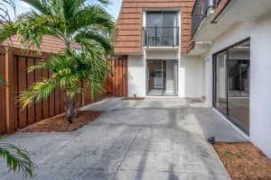 3900 County Line Rd #12d, Tequesta, FL 33469, Sold 04/30/21