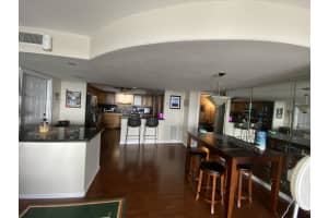 301 Lake Shore Dr, Lake Park, FL 33403, Sold 08/02/21