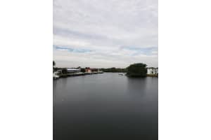 313 Lake Cir, North Palm Beach, FL 33408, Sold 04/07/21