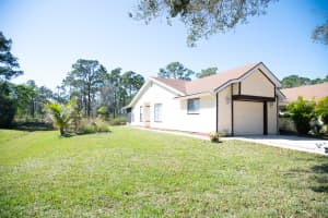 1408 SE Rivergreen Cir, Port St. Lucie, FL 34952, Sold 04/06/21