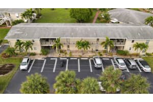 315 Circle Dr S, Boynton Beach, FL 33435, Sold 05/17/21