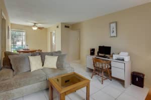 315 Circle Dr S, Boynton Beach, FL 33435, Sold 05/17/21