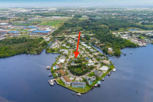 175 SW Cabana Point Cir, Stuart, FL 34994, Sold 04/05/21