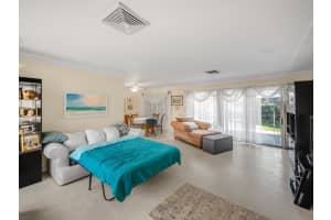 1270 Manor Dr, West Palm Beach, FL 33404, Sold 04/14/21