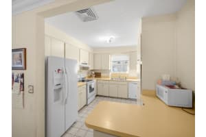 1270 Manor Dr, West Palm Beach, FL 33404, Sold 04/14/21