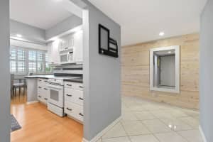 5440 N Ocean Dr, Riviera Beach, FL 33404, Sold 04/05/21