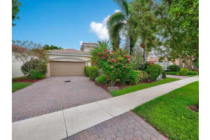 8717 Via Brilliante, Wellington, FL 33411, Sold 04/19/21
