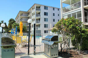 104 Paradise Harbour Blvd, North Palm Beach, FL 33408, Sold 05/17/21