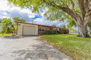 1534 NE 24th St, Jensen Beach, FL 34957, Sold 04/16/21