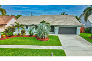 9279 Laurel Green Dr, Boynton Beach, FL 33437, Sold 04/15/21