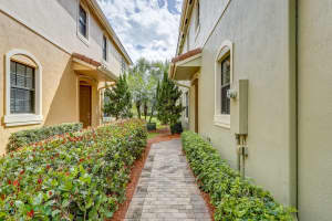 10844 NW 74th Dr, Parkland, FL 33076, Sold 04/23/21