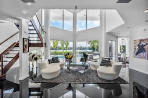 944 SE Atlantic Dr, Lantana, FL 33462, Sold 08/02/21