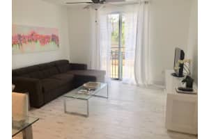 720 S Sapodilla Ave, West Palm Beach, FL 33401, Sold 03/08/21