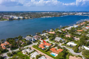 1 Loggerhead Ln, Lantana, FL 33462, Sold 07/07/21
