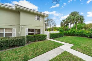 1942 Stratford Way, West Palm Beach, FL 33409, Sold 04/16/21