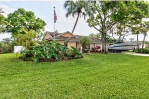 366 28th Ct SW, Vero Beach, FL 32968, Sold 04/15/21