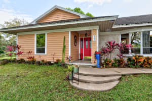 366 28th Ct SW, Vero Beach, FL 32968, Sold 04/15/21