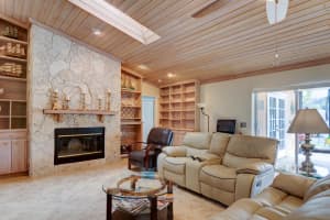 366 28th Ct SW, Vero Beach, FL 32968, Sold 04/15/21