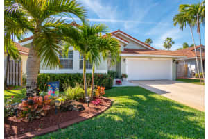 19050 NW 85th Ct, Hialeah, FL 33015, Sold 04/06/21