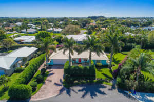 8534 SE Seagrape Way, Hobe Sound, FL 33455, Sold 04/26/21