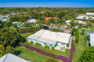 8534 SE Seagrape Way, Hobe Sound, FL 33455, Sold 04/26/21