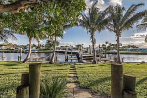 180 Arlington Rd, West Palm Beach, FL 33405, Sold 04/23/21