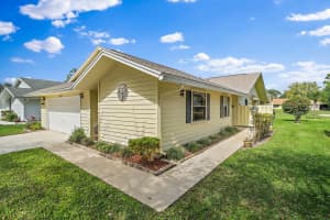 8121 SE Eaglewood Way, Hobe Sound, FL 33455, Sold 04/26/21