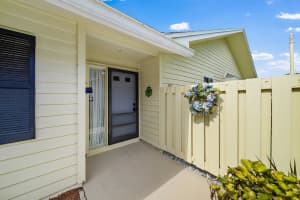 8121 SE Eaglewood Way, Hobe Sound, FL 33455, Sold 04/26/21