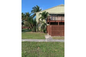 5 Crossings Cir, Boynton Beach, FL 33435, Sold 03/30/21