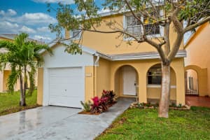 4044 Eastridge Dr, Pompano Beach, FL 33064, Sold 04/01/21
