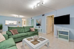 400 18th St, Vero Beach, FL 32960, Sold 03/18/21