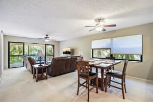 700 Uno Lago Dr, North Palm Beach, FL 33408, Sold 04/16/21