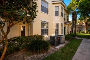 709 Belmont Pl, Boynton Beach, FL 33436, Sold 04/09/21