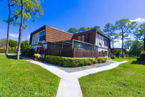 101 Weybridge Cir, Royal Palm Beach, FL 33411, Sold 04/16/21