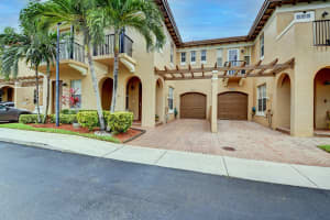 6983 Julia Gardens Dr, Coconut Creek, FL 33073, Sold 04/22/21